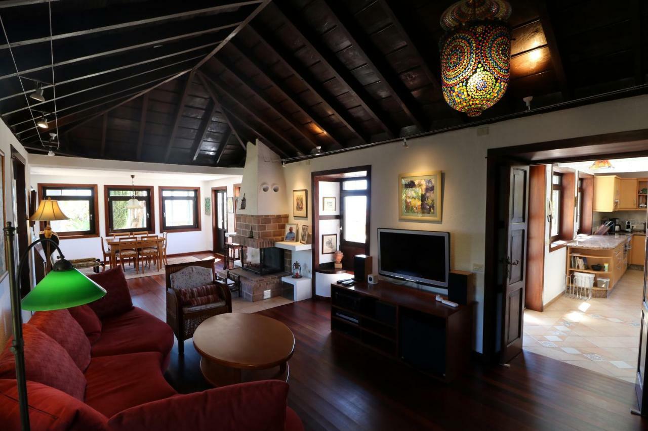 Escondida Villa Brena Baja